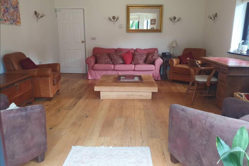 Ashwood Holiday Cottage. Άσφορντ Εξωτερικό φωτογραφία